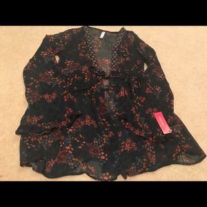 Xhilaration silk top